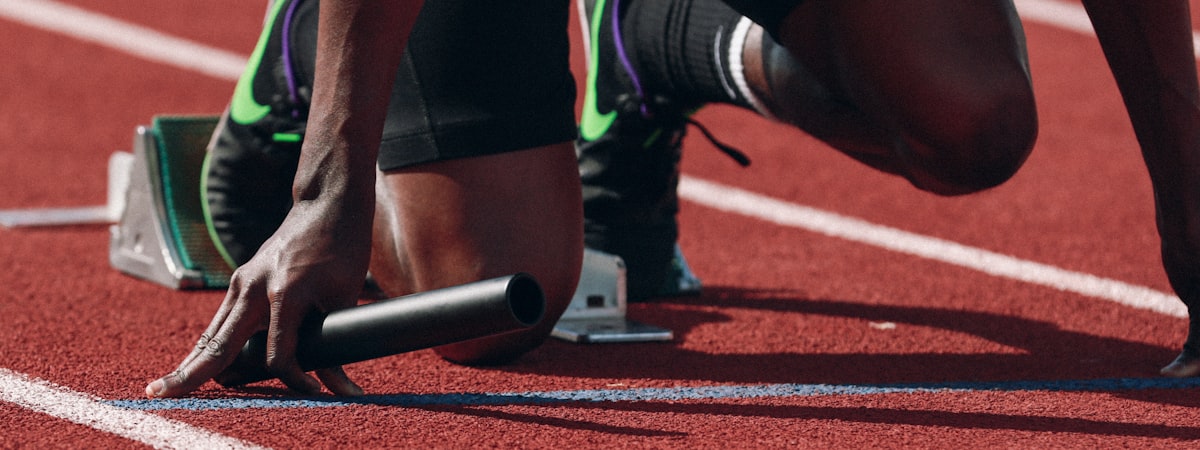 中国区体育直播平台高清无插件观赛场景，展示多屏赛事直播画面